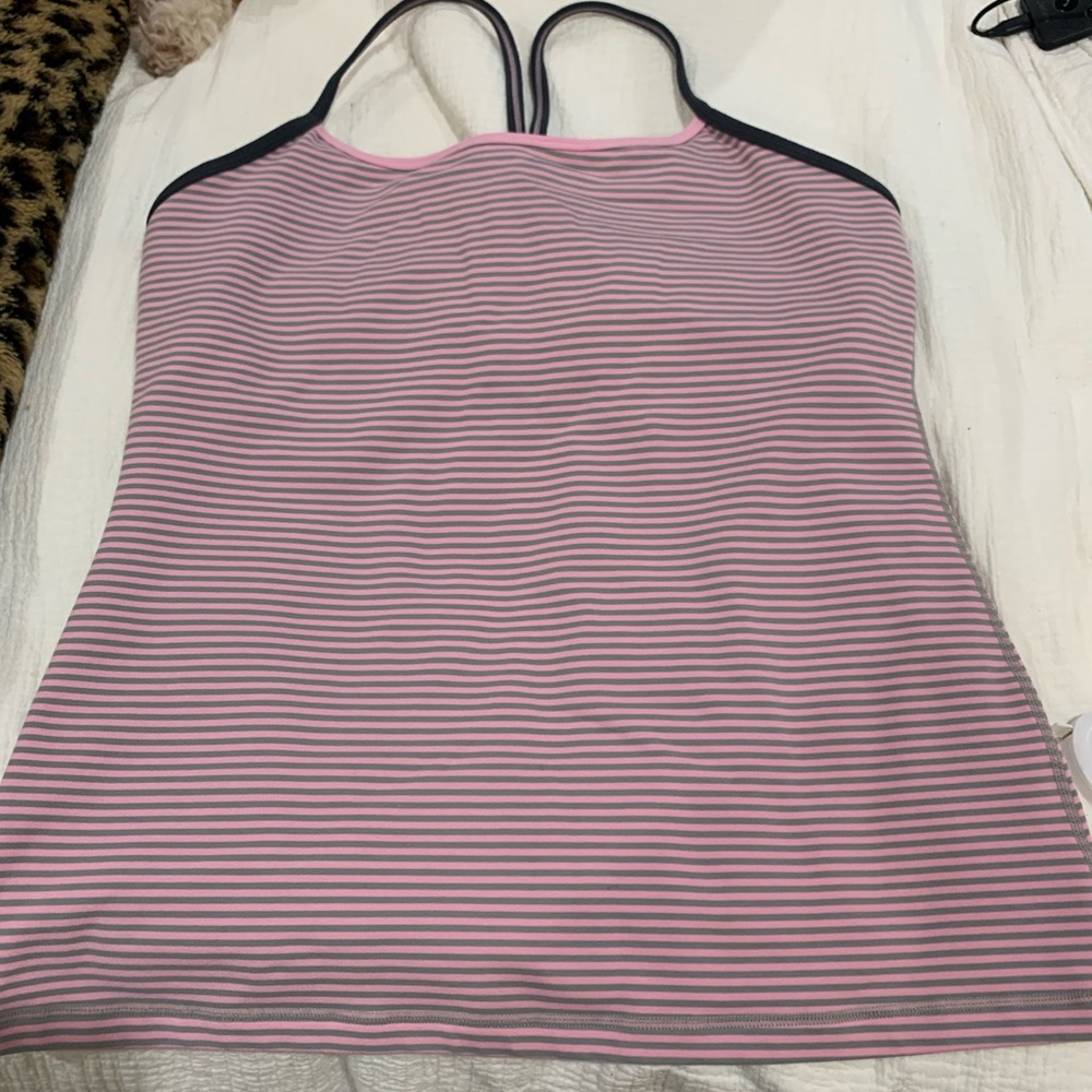 Lululemon tank top with built in sports bra